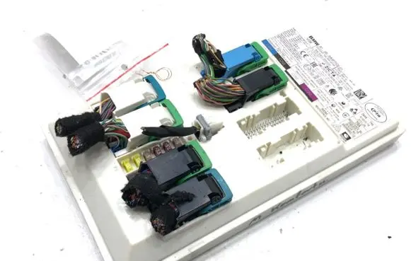BMW 5 G30 G31 G38 Central body control module 5A3FFC0