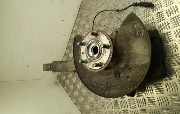 Tesla Model X Front wheel hub