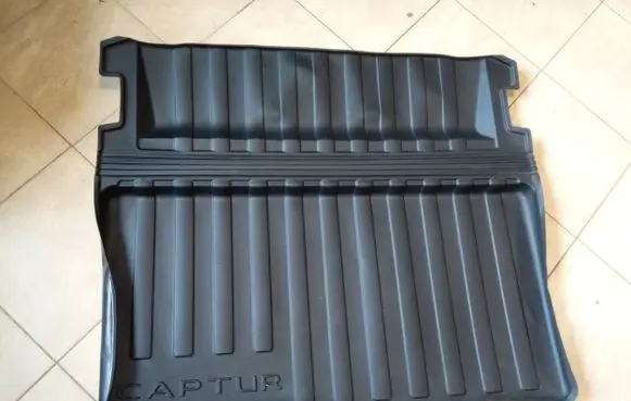 Trunk/boot mat liner