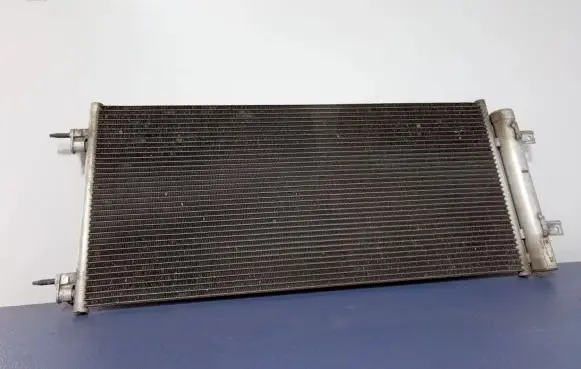 Air conditioning (A/C) radiator (interior)