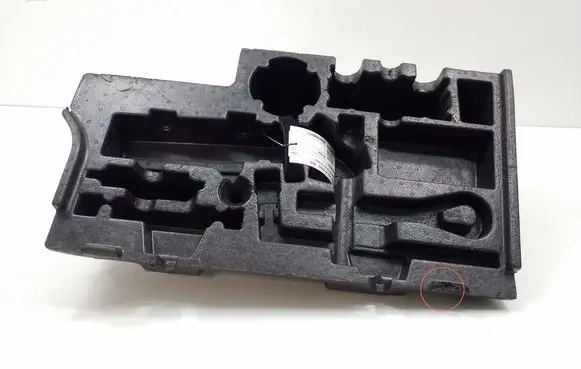 Mercedes-Benz E W212 Tool set A2128991014