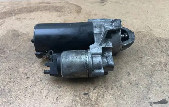 BMW 5 F10 F11 Starter motor 12418581097 8581097