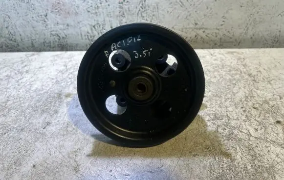 Chrysler Pacifica Power steering pump 04861582AA