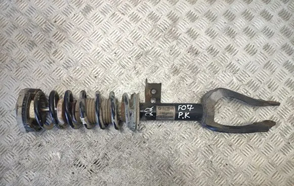 BMW 5 GT F07 Front shock absorber with coil spring 6798151 31316798151 6795082
