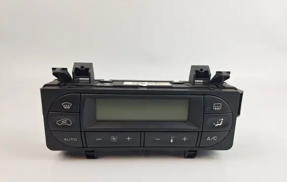 Citroen C3 Climate control unit 96588239XT N105522G