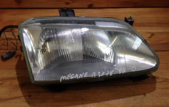 Renault Megane I Headlight/headlamp