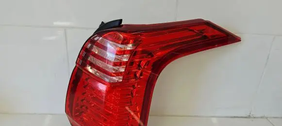 Peugeot 3008 I Rear/tail lights 9672666580 26120102