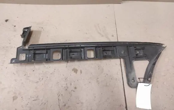 Volkswagen PASSAT B6 Rear bumper mounting bracket 3C5807394