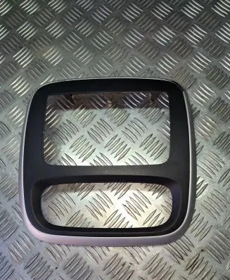 Opel Vivaro Radio/GPS head unit trim 93454460
