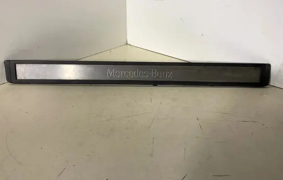 Mercedes-Benz E W211 Front sill trim cover A2116801435