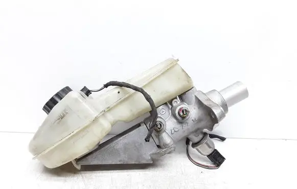 Mercedes-Benz R W251 Master brake cylinder A2514300202