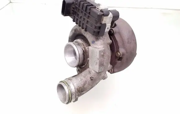 Mercedes-Benz CLS C219 Turbo A6420901480 8100218B1901