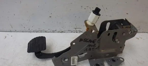 Renault Megane III Brake pedal 465010015R