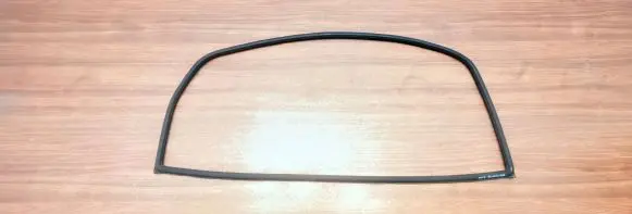 Volkswagen Touareg I Seal rubber (tailgate) 