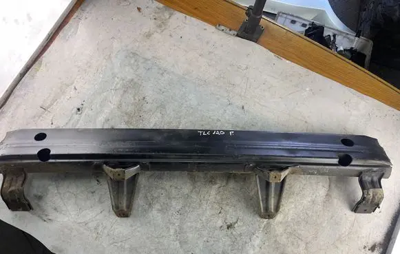 Toyota Land Cruiser (J120) Front bumper cross member