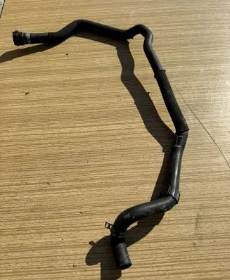 BMW X3 G01 Engine coolant pipe/hose 9354463