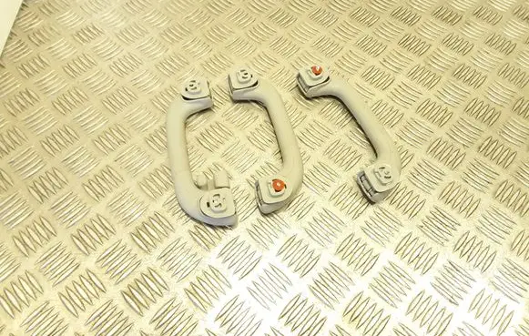 Hyundai ix35 A set of handles for the ceiling 