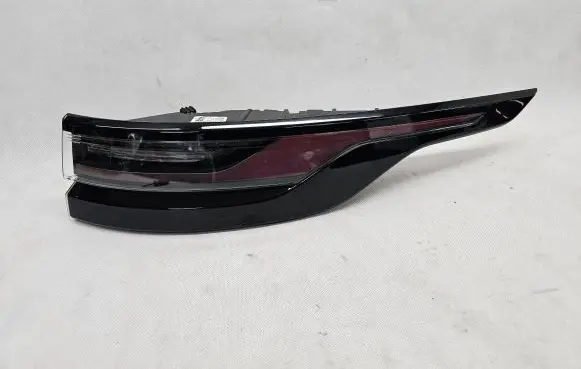 Land Rover Range Rover Velar Rear/tail lights N8A213404AC