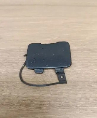 Volvo V70 Front tow hook cap/cover 08693734 BP35B