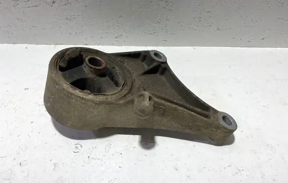 Opel Astra G Engine mount bracket 90576047 90575186
