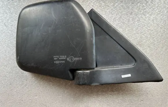 Mitsubishi Pajero Front door electric wing mirror MR322978