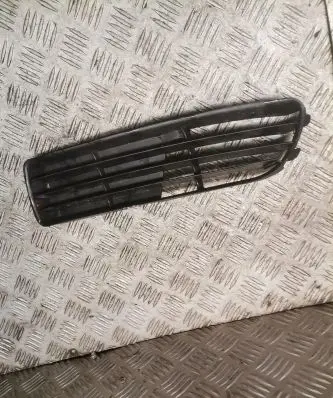 Audi A4 S4 B5 8D Front bumper lower grill