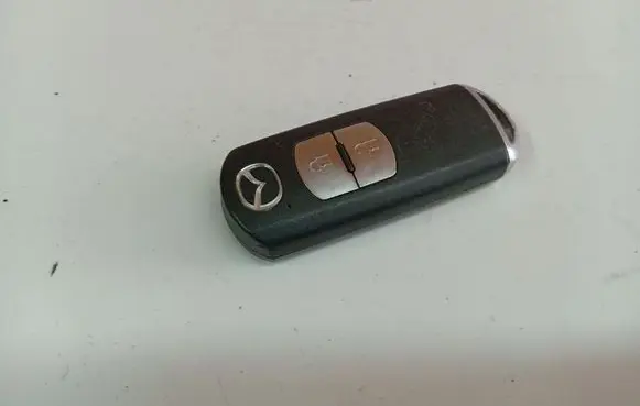 Mazda 3 II Ignition key/card