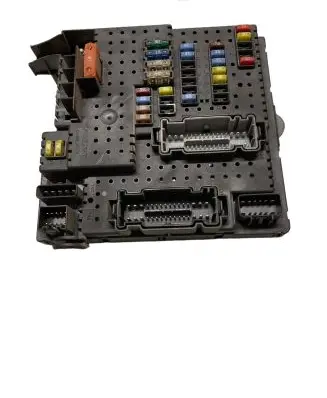 Volvo S60 Fuse module 30728512