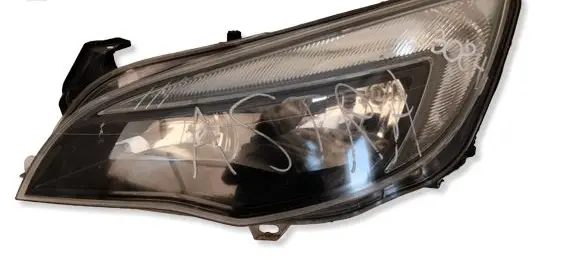 Opel Astra J Headlight/headlamp 1LG01001163 0100116300002789