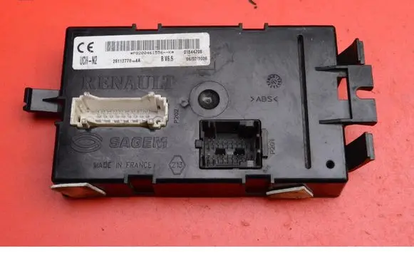 Opel Vivaro Comfort/convenience module 8200461556