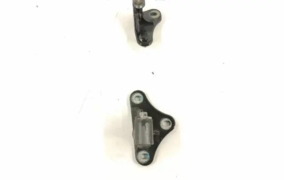 Mercedes-Benz ML W164 Front door upper hinge A2517200137 2517200137