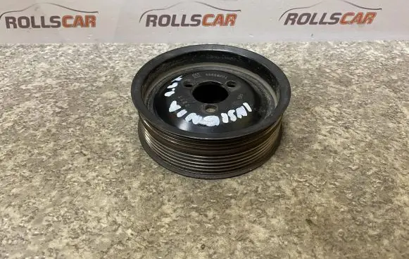 Opel Insignia A Water pump pulley 55565004