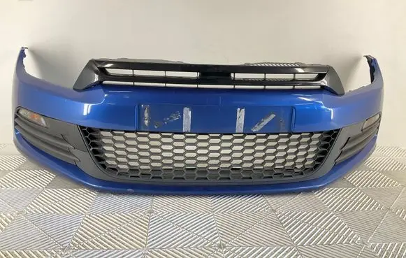 Volkswagen Scirocco Front bumper 1K8807221C