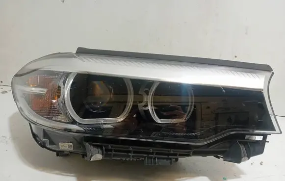 BMW 5 G30 G31 Headlight/headlamp 10392040000 20180413 7214954