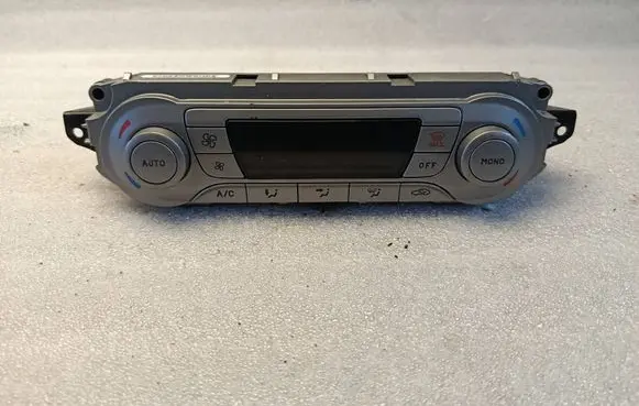 Ford Focus Climate control unit 7M5T18C612CC W1JA53063