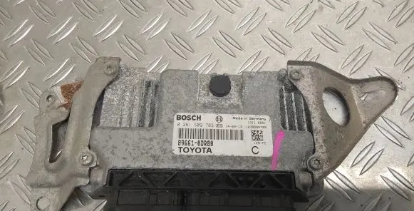 Toyota Yaris Engine control unit/module 896610DR80