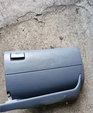 Seat Toledo II (1M) Glove box set 