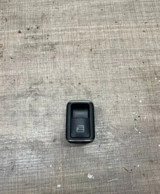 Mercedes-Benz C W204 Electric window control switch 03139100