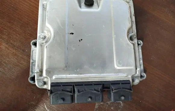 Citroen C5 Engine control unit/module 9652183880 0281011524