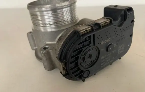 Audi A4 S4 B9 Throttle valve 06K133062AK