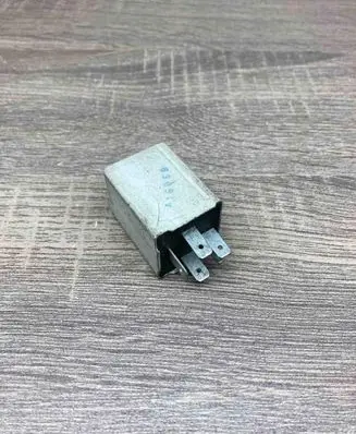 Opel Omega A Other relay 90240092 5WF96053802