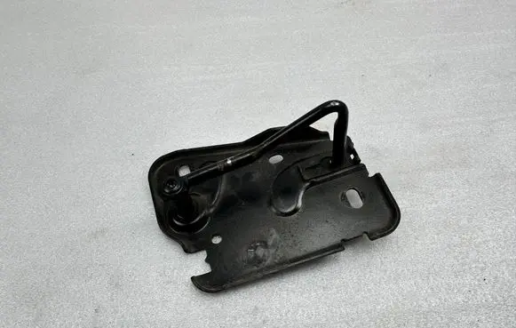 Audi Q7 4M Engine bonnet/hood lock/latch loop/hook 4M0823186C 4M0823186