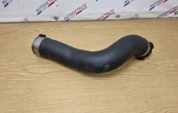BMW 5 F10 F11 Intercooler hose/pipe 7810615