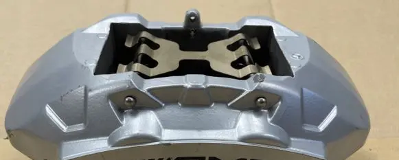 Mercedes-Benz C W205 Front brake caliper ZACISK4