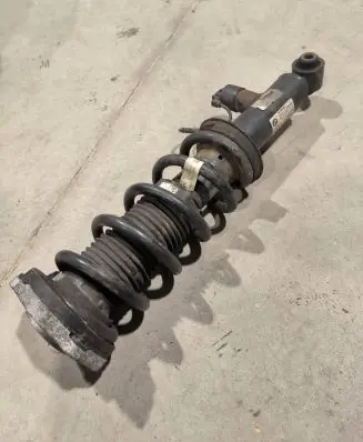 BMW X3 G01 Rear shock absorber/damper 6887152 EQ1S7701 6887152A