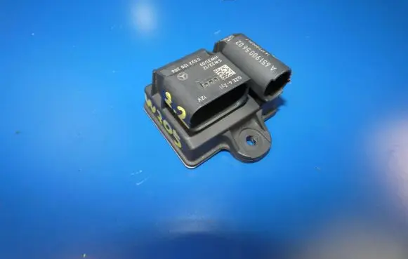 Mercedes-Benz C W205 Glow plug pre-heat relay A6519005602 14177000361