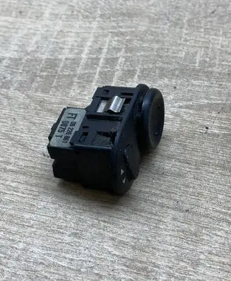 Opel Astra G Wing mirror switch 09226861