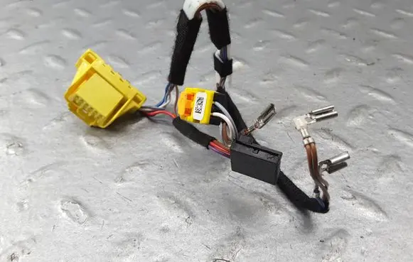 Volkswagen Tiguan Airbag squib ring wiring 4H0972208D