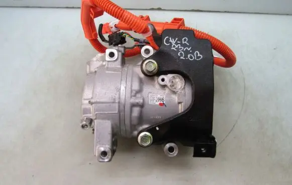 Honda CR-V Air conditioning (A/C) compressor (pump) KT0424002532