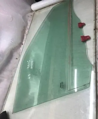 Nissan Juke II F16 Front door window glass four-door 43r000929